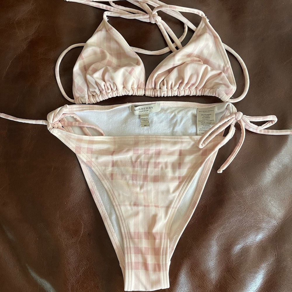 Burberry bikini